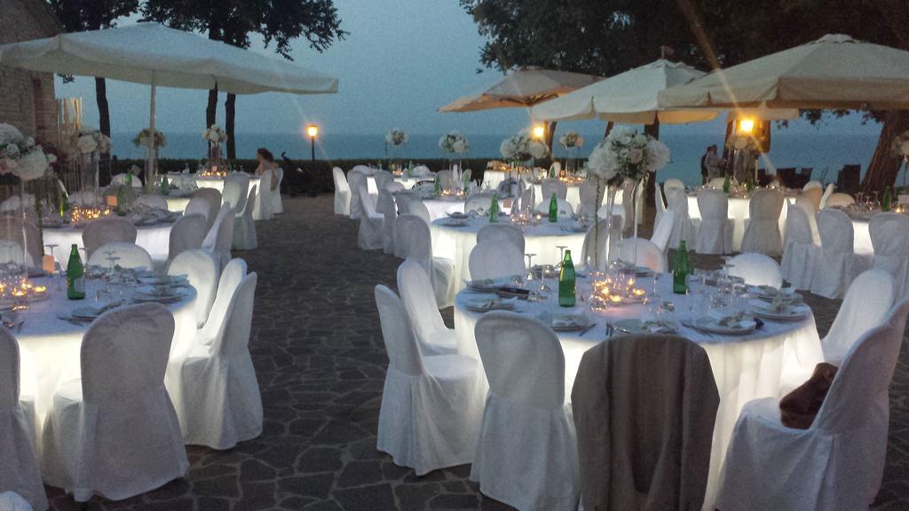 הוילה פאנו Ristorante Country House Isolabelgatto מראה חיצוני תמונה