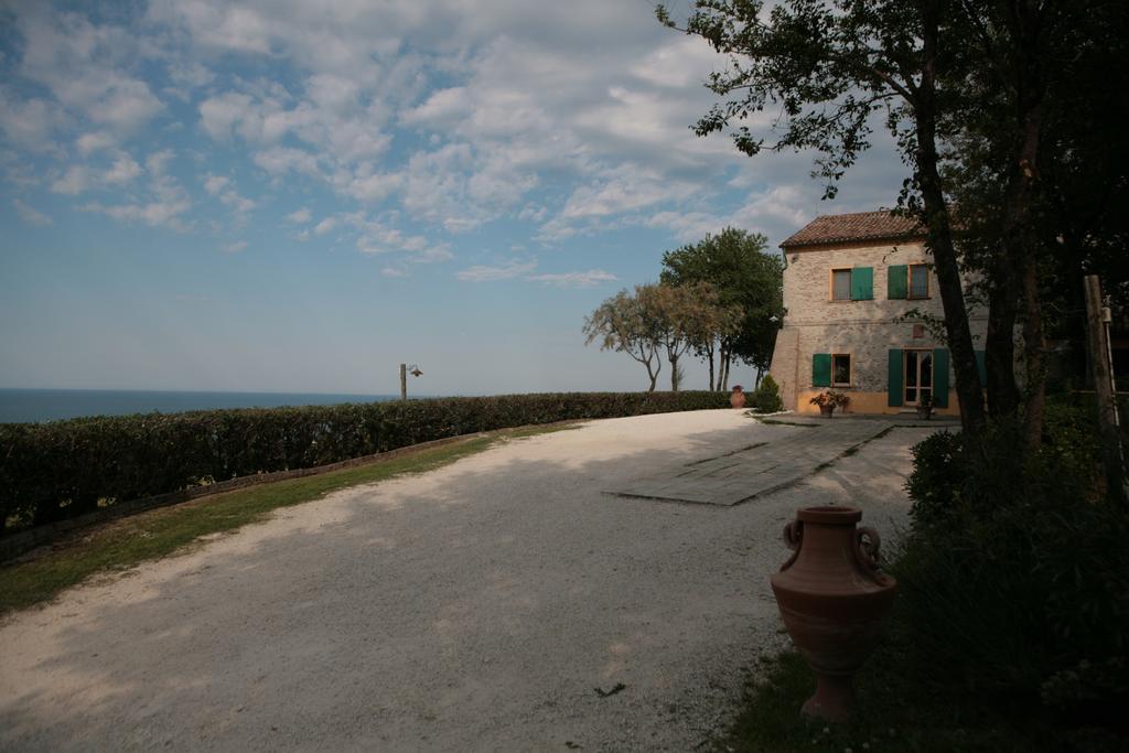 הוילה פאנו Ristorante Country House Isolabelgatto מראה חיצוני תמונה